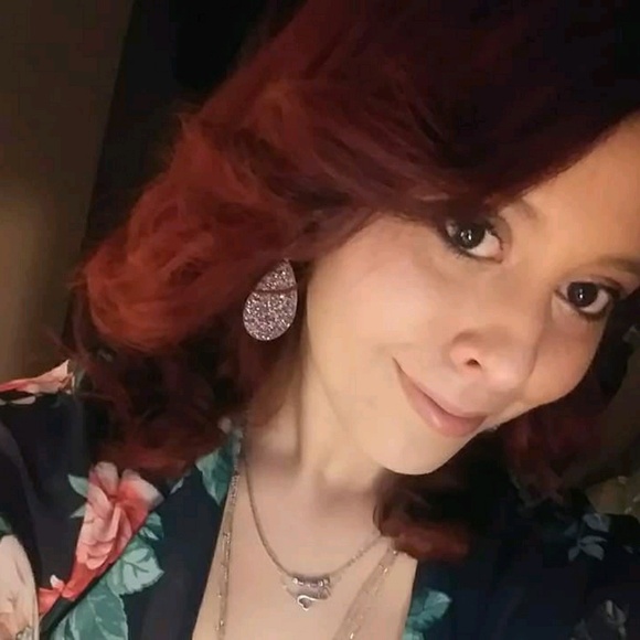 Meet your Posher, Tiffany - Picture 1 of 1